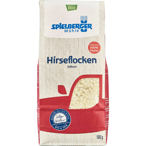 Eine Packung Hirseflocken, ideal für ein gesundes Frühstück oder als Zutat für verschiedene Rezepte.