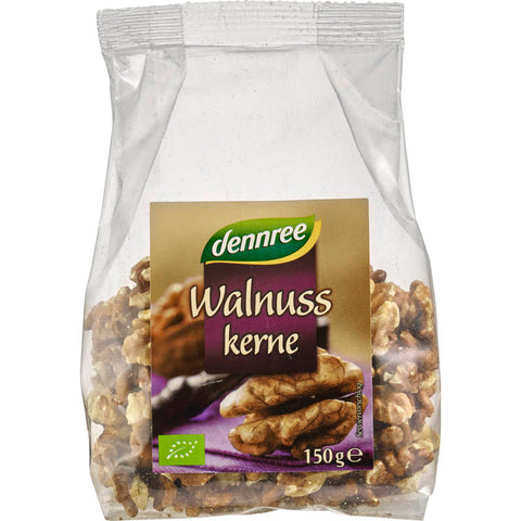 Eine Schale gefüllt mit frischen Walnusskernen, die reich an Nährstoffen und perfekt für gesunde Snacks oder zum Backen geeignet sind.