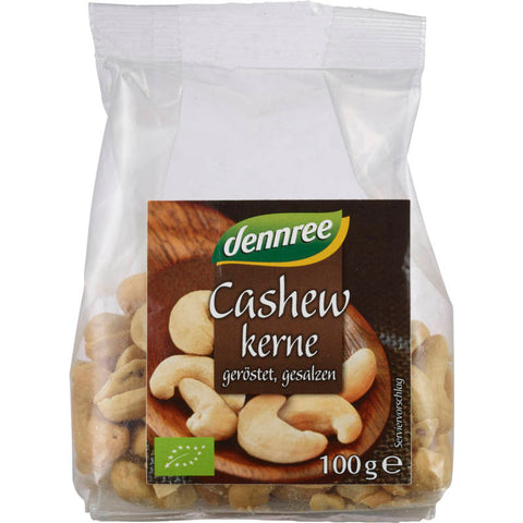 Geröstete und gesalzene Cashewkerne in einer Schale, perfekt als Snack oder zum Verfeinern von Gerichten.