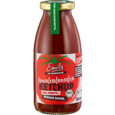 Flasche Tomaten Ketchup ohne Rohrohrzucker, gesundes und natürliches Gewürz für Ihre Mahlzeiten.