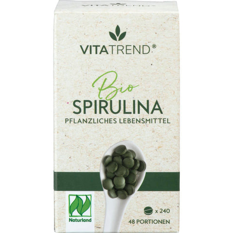 Eine Flasche mit Spirulina Tabletten, reich an Nährstoffen und ideal für eine gesunde Ernährung.